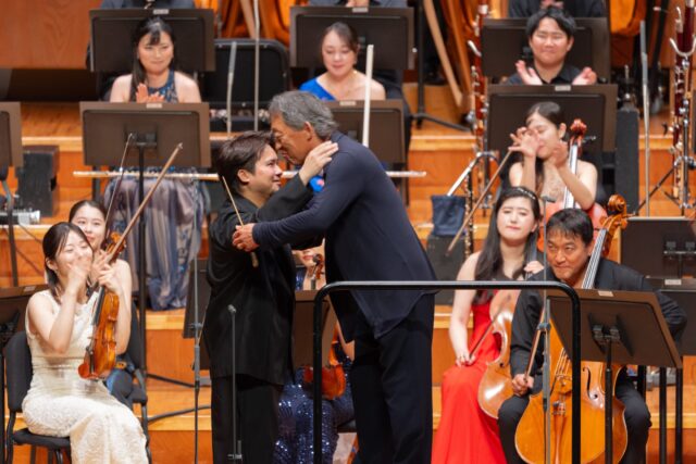 .
ご来場ありがとうございました！

第30回宮崎国際音楽祭
5月17日(土)
演奏会〔５〕マエストロ チョン･ミョンフン「ブラームスの殿堂」
～協奏曲と交響曲の大伽藍

指揮： #チョンミョンフン
ヴァイオリン：三浦文彰 @fumiakimiura（@amati.inc）
#宮崎国際音楽祭管弦楽団

#宮崎国際音楽祭 #mmfes #クラシック #メディキット県民文化センター#宮崎 #九州 #宮崎イベント